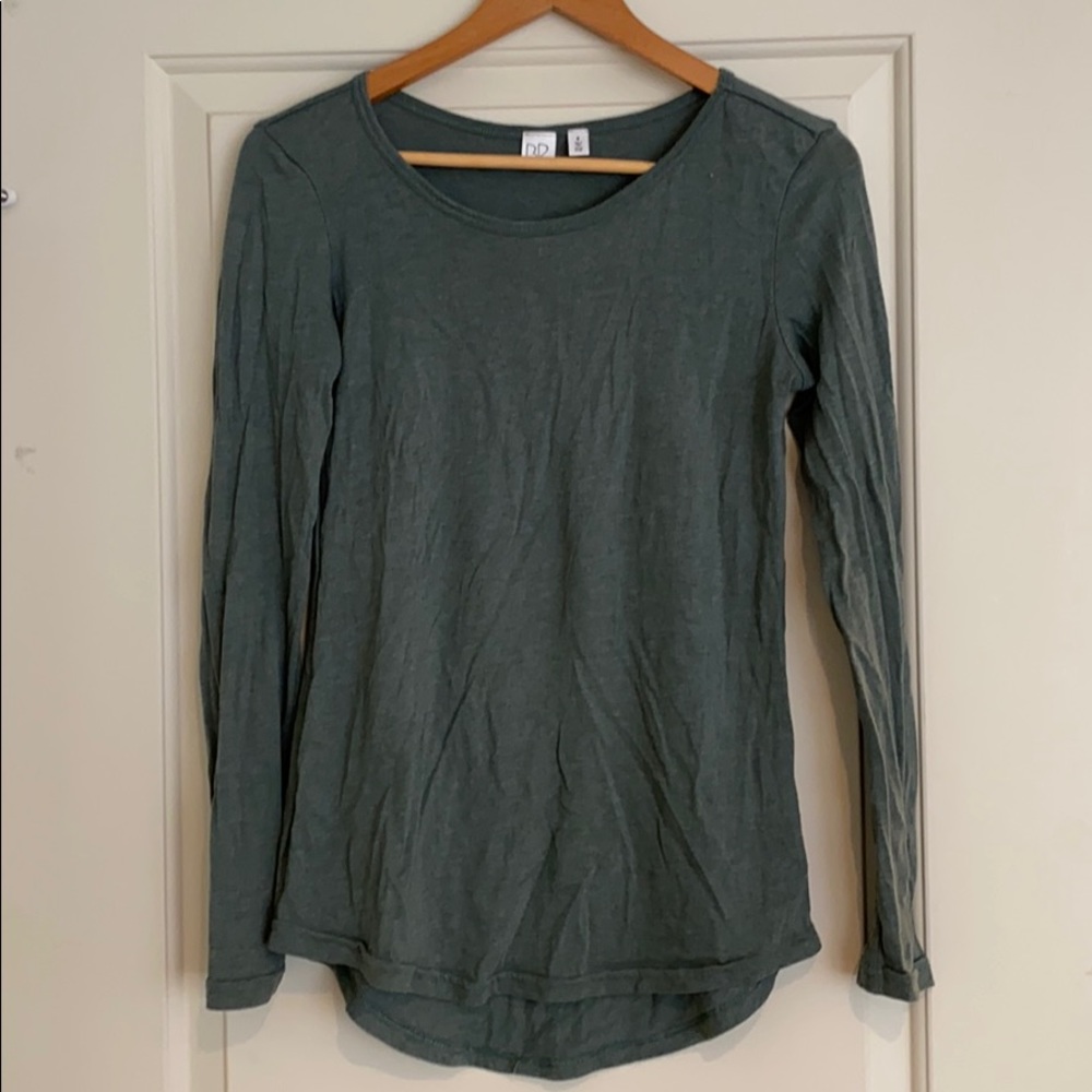 Long sleeved tee